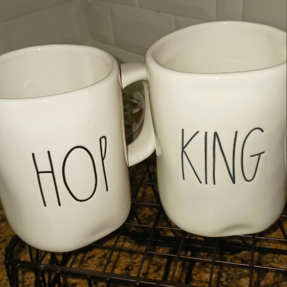 Rae Dunn (2) cups